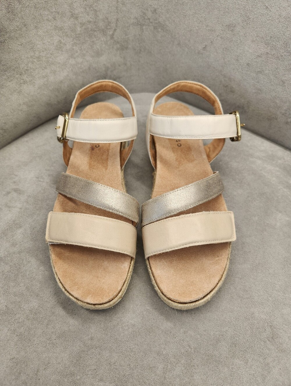 Brioso Sandals 9.5 Tan Gold Cream Leather Fairdene Arch Support Platform New$135